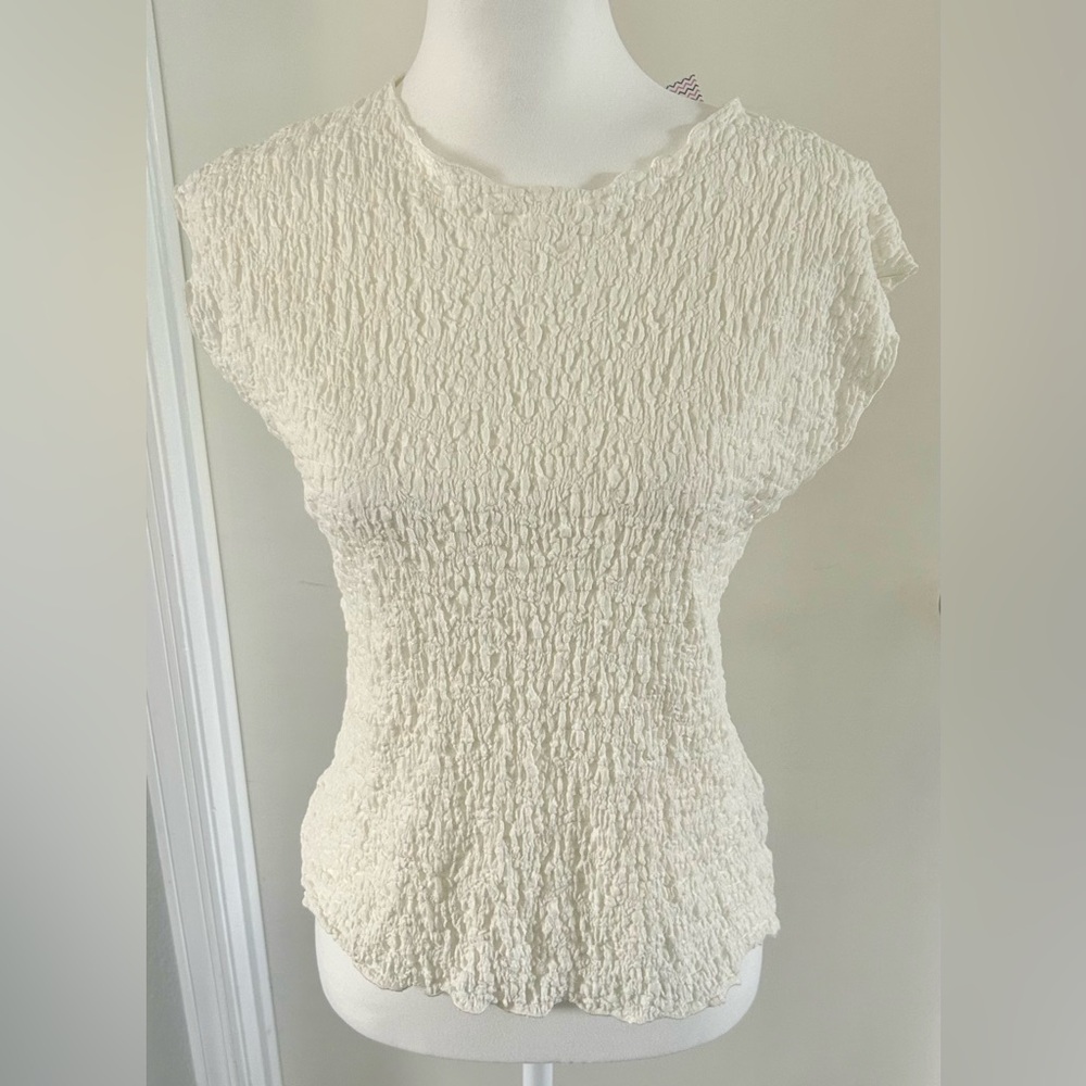 NWT Solid Textured Sleeveless Top Size Medium